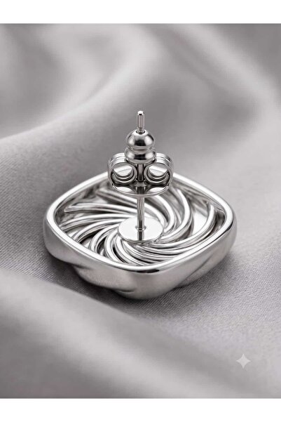 Çelik Modernist Swirl Square Shaped Silver Earrings