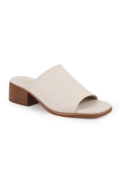 Mammamia Libero 26Y-1670 Laser Cut Buckle Detailed Short Heeled Women's Casua...