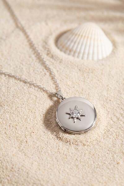 Inure Jewelry 316L Steel Chain Silver Color Openable Locket Necklace