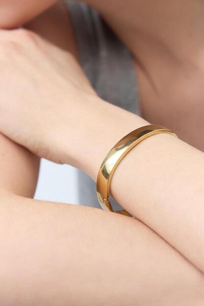 KADRİYE BAŞTÜRK Multi Thick Handcuffs Gold