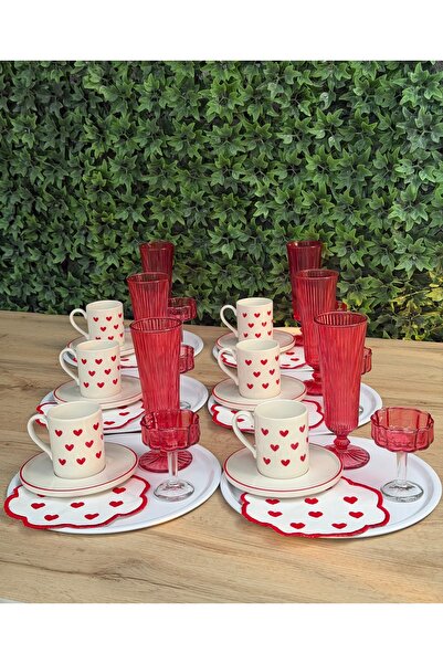 Hediye Köşkü 6 Kişilik 36 parça Kalpli Porselen Lüks Kahve Sunum Seti Full set