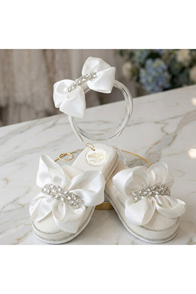 pegu baby collection طقم تاج وشبشب للحوامل من PEGU مزين بفيونكة من الساتان وا...