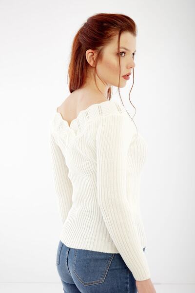 citycenterfashion Women's Ecru Collar Detail Sweater Cty-cnd-11903