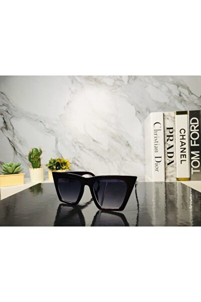 Adil Baba Women's Black Geometric Retro Sunglasses