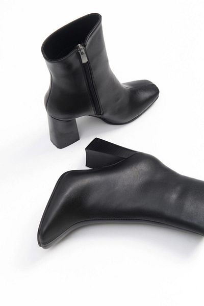 Niloshka Γυναικείες μπότες Tilla Black