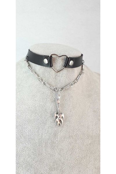 Fugusugu Rock Guitar Pattern Heart Centered Gothic Choker