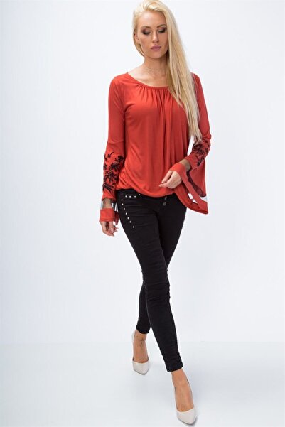 fasardi Kolları Nakışlı Bluz