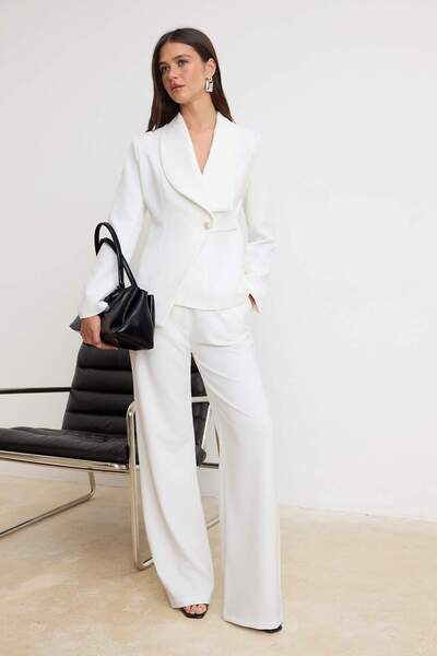 Συλλογή Trendyol Λευκό διπλό στριφτό σακάκι με υφαντό παντελόνι - Σετ επάνω κ...
