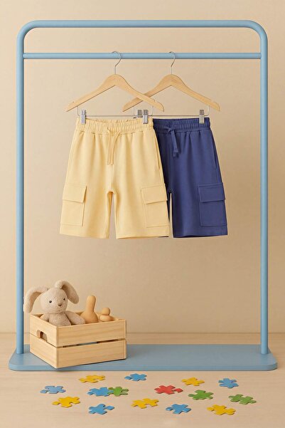 TRENDYOLKIDS Gelb-blaue, einfarbig gestrickte Shorts & Bermuda TKDSS25SR00006