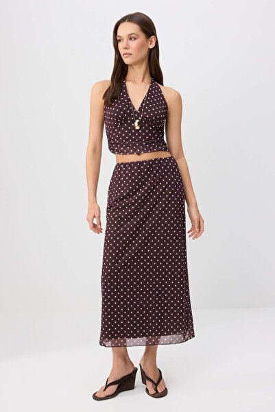 Trendyol Collection طقم علوي وسفلي من التول المحبوك باللون البني المنقط بتصمي...