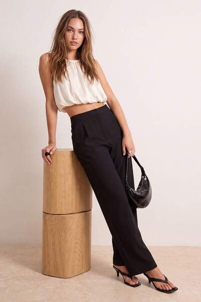 Trendyol Collection Exclusive Special Collection Black Pleated Wide Leg/Pants...