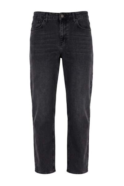 Trendyol Kollektion Schwarze Herrenjeans mit geradem Schnitt aus flexiblem St...