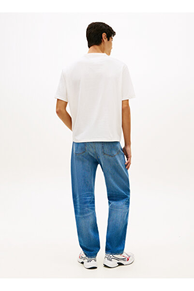 Tommy Jeans Beyaz Erkek Regular Fit Baskılı T-Shirt DM0DM22546YBH Beyaz T-Shirt