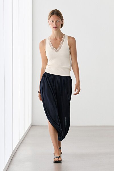 Massimo Dutti V yaka dantel detaylı bluz