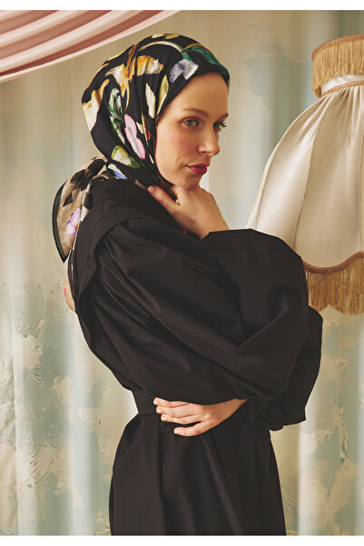 Freshscarfs Love in Bloom Patterned Viscose Scarf Deep Black