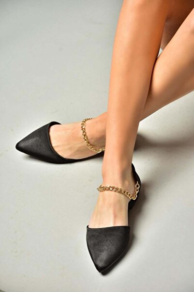 Fox Shoes S726037504 Schwarze Ballerinas aus Satinstoff mit Kettendetail für ...