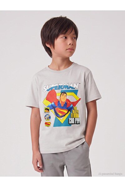 Superman تي شيرت للأولاد من عمر 6 إلى 9 سنوات