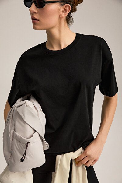 Urban Beat Naysa Women's 100% Organic Cotton Relaxed Fit Slit Round Neck Black T-Shirt
