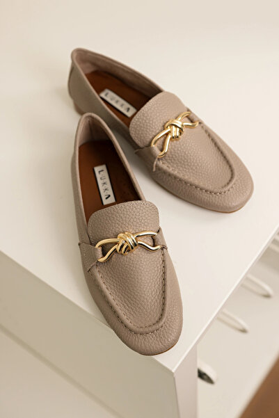by selvi Lukka Shoes حذاء باليه نسائي من الجلد الطبيعي من كاميرون مع مشبك معدني