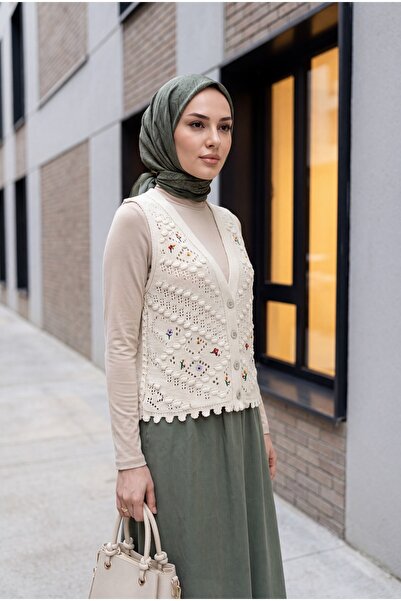 Modamorfo Pompom Flower Embroidered Openwork Knitwear Vest - Cream