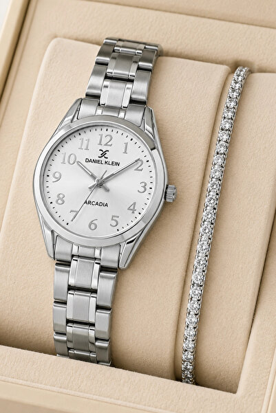 Daniel Klein Women's Wristwatch Silver Color Steel Band & Case Sddk089