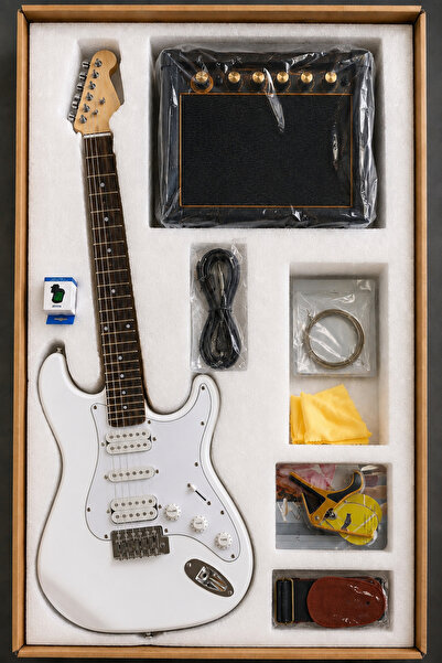 SALVADOR DML260 HSH Elektro Gitar Seti (Amfi, Kılıf, Kapo, Tel, Akort Cihazı,...