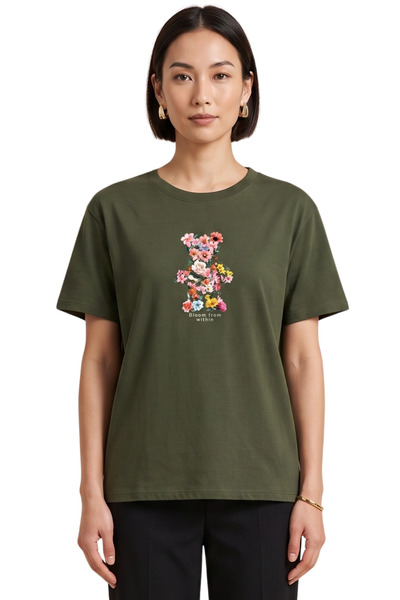 DK DAKSEL Flower Patterned Bear Printed Comfortable Basic Fit T-Shirt Unisex