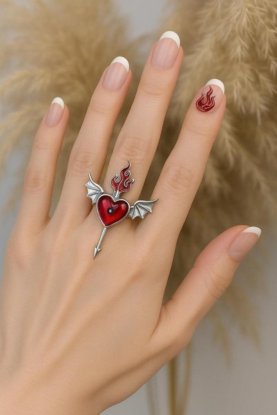 Herşey Nota Gothic Punk Winged Skull Red Heart Ring – Symbol of Power, Passio...
