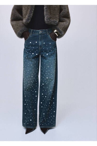 MANGO Woman Studded Straight-Leg Jeans
