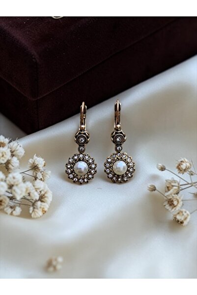 FAYRA ACCESSORIES Zirkon Taşlı Papatya Figür İnci Sallantılı Küpe
