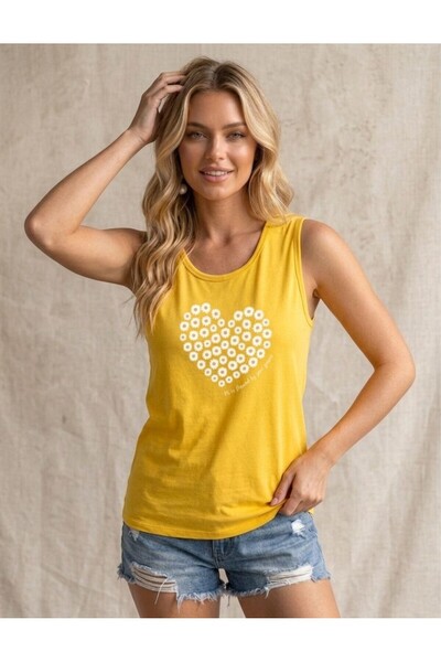 BUWOM Γυναικείο μπλουζάκι Heart Daisy με λαιμόκοψη που αγκαλιάζει τον λαιμό