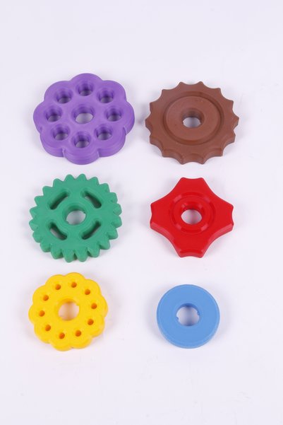 LENDASHOP 7 Pieces Colorful Shape Matching Toy |   Educational Toy Set |   Motor Skill Developer for Children