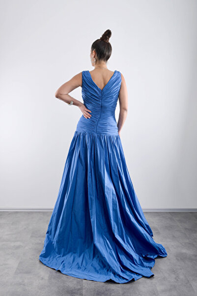 Mialora Sleeveless V-Neck, Brooch Accessory, Taffeta Tail Evening Dress, Even...