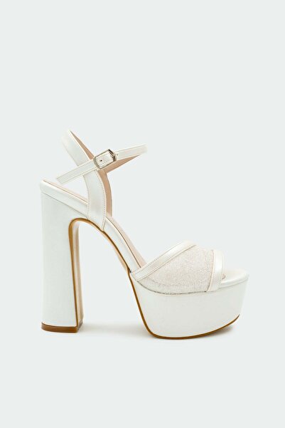 LamintaGlobal Khar Stone Detailed Platform White Bridal Shoes