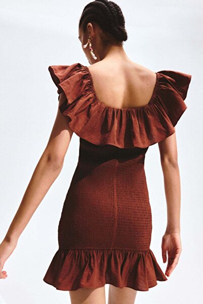 H&M Flounced off-the-shoulder dress