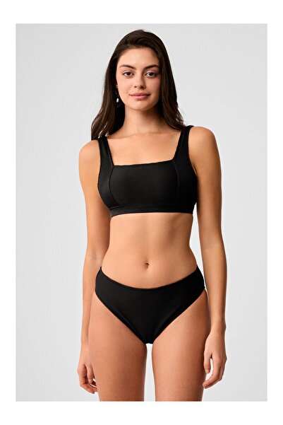 Kom Kelly Bikini.