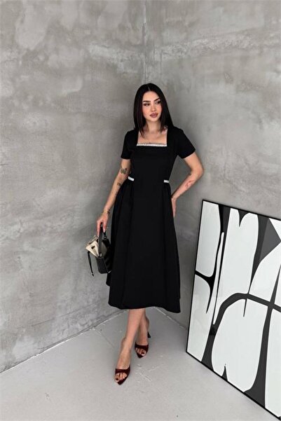 Neşeli Butik Γυναικείο μαύρο φόρεμα με τετράγωνο γιακά, πέτρινη λεπτομέρεια σ...