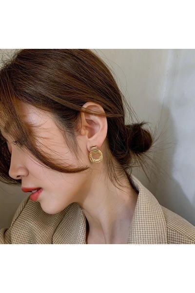 Glamluxe Kadın Gold Çoklu Halka Detaylı Sallantılı Küpe Modern İtalyan Tasarı...