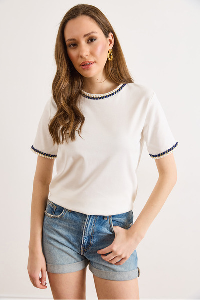 Olalook Tricou de damă alb cu detalii împletite în bleumarin TSH-19000969