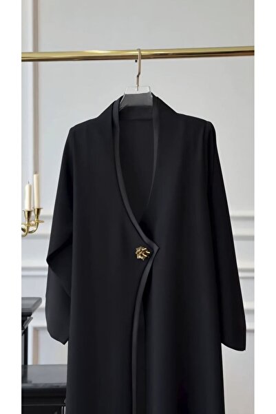 Ms Zara Abaya