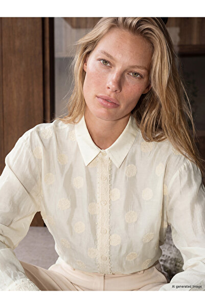 LC Waikiki Nevavm Women's Shirt with Lace Detail