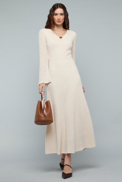 R&B Knitted A-Line Dress with V-Neck and Long Sleeves