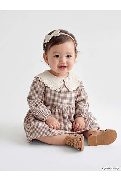 LC Waikiki Ecru Baby Girl Muslin Dress with Embroidered Collar