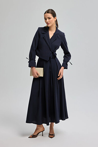 Lady Pixie Collared Detailed Tie Skirt Set
