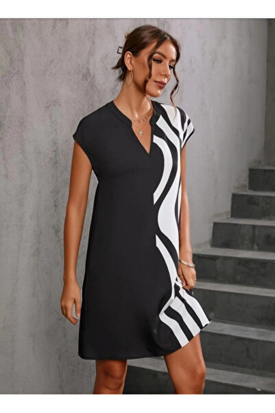 Beruflic Women's Woven Viscose Fabric V-Neck Patterned Dress