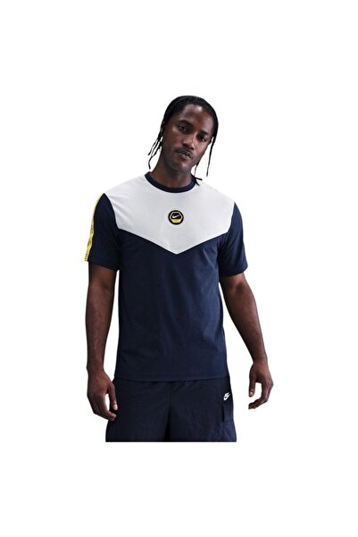 Nike Mens Short-Sleeve Sportswear Club Dri-FIT T-Shirt S