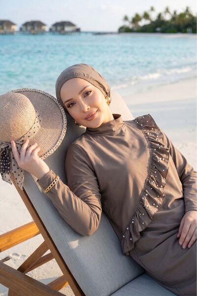 EBRUTESETTÜR ملابس سباحة ثلاثية الطبقات بتفاصيل كشكشة من اللؤلؤ والمينك