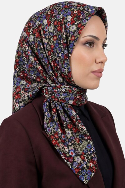 hadiora Women's White Red Floral Patterned Stitched Writing