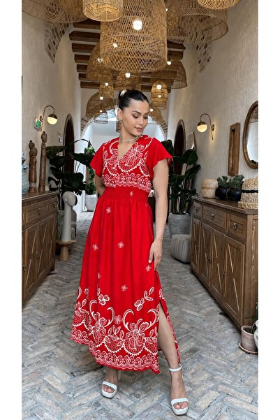 Moda Banuş Etnik Desen Kısa Kol Yan Yırtmaçlı Midi Boy Elbise