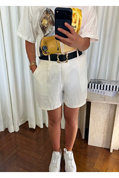 Lefon Kemer Detaylı Beyaz Pileli Şort